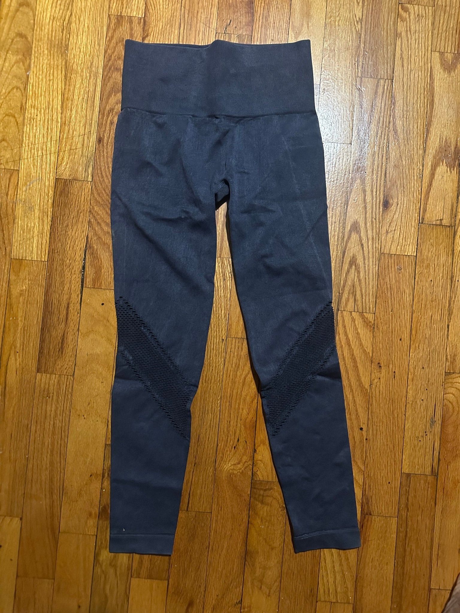 Seamless Mineral Wash Perforated Sides Highwaist Leggings - LEGDAY EVERYDAY
