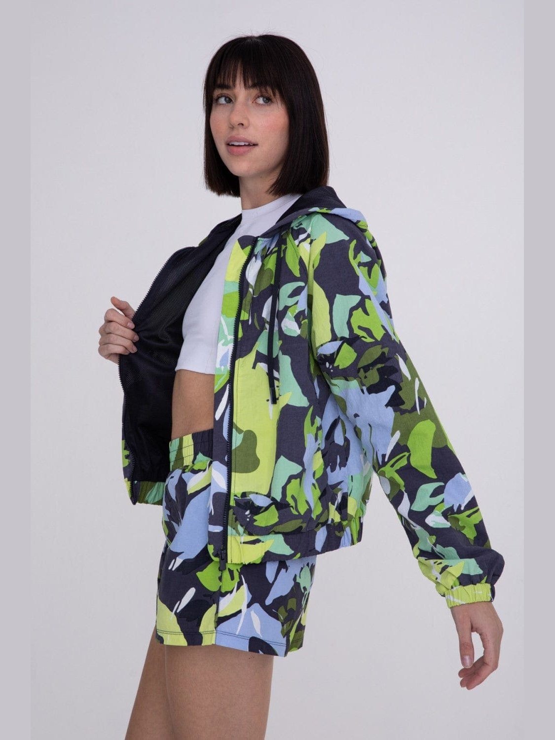 Bold Tropical Print Active Jacket - LEGDAY EVERYDAY